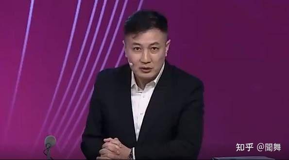 女足姑娘们踢的是什么？